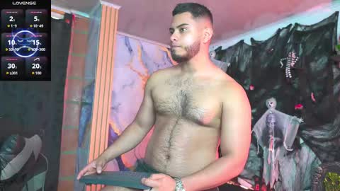 Snapshot of tyler_price01 chatting on October 17, 10:34 pm Tyler online show from October 17, 10:34 pm