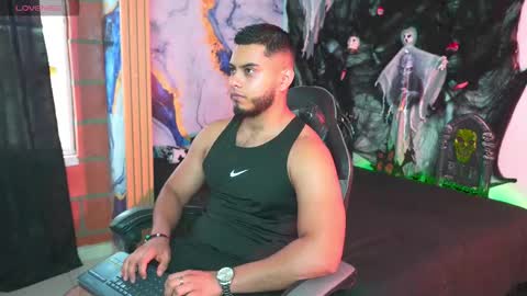 Snapshot of tyler_price01 chatting on October 29, 8:43 pm Tyler online show from October 29, 8:43 pm