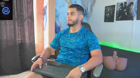 Snapshot of tyler_price01 chatting on November 19, 1:44 pm Tyler online show from November 19, 1:44 pm