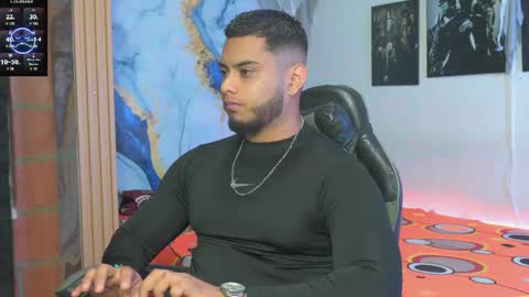 Snapshot of tyler_price01 chatting on November 25, 2:33 am Tyler online show from November 25, 2:33 am