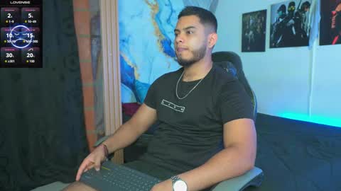 Snapshot of tyler_price01 chatting on November 30, 2:48 am Tyler online show from November 30, 2:48 am