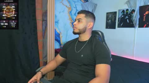 Snapshot of tyler_price01 chatting on December 1, 11:43 pm Tyler online show from December 1, 11:43 pm