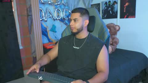 Snapshot of tyler_price01 chatting on January 18, 10:57 pm Tyler online show from January 18, 10:57 pm