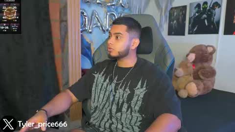 Snapshot of tyler_price01 chatting on February 1, 4:55 am Tyler online show from February 1, 4:55 am