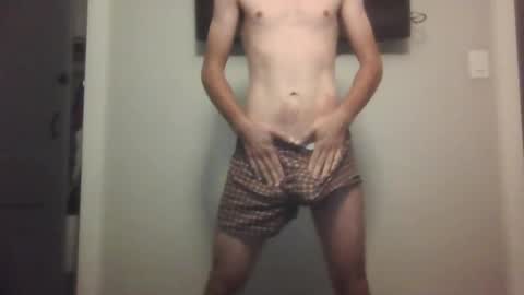 tylerrrr0429 online show from July 26, 3:04 am