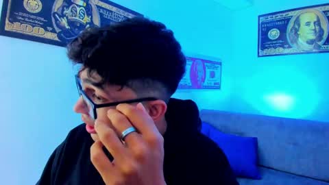   online show from January 14, 6:34 am