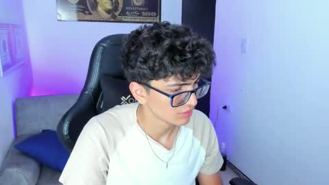   online show from March 9, 9:57 am