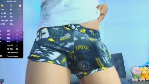   online show from October 21, 8:15 am