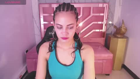 TYNA  online show from December 2, 4:31 pm