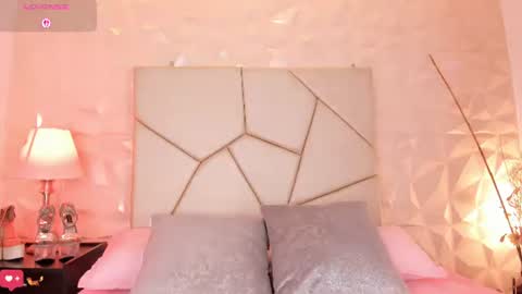 tynnafoxx online show from June 22, 9:12 pm