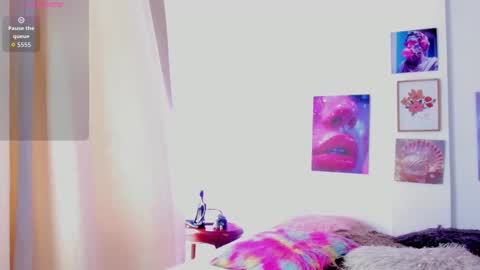 tyra   online show from September 16, 7:04 pm