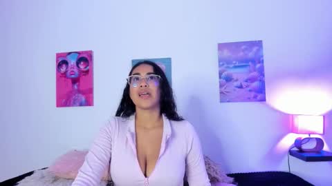 tyra   online show from October 16, 2:56 am