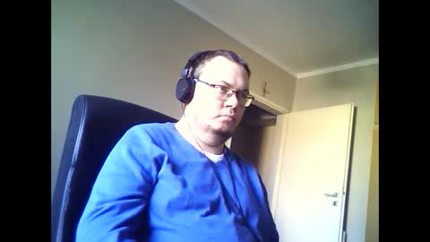 tyradi1991 online show from December 25, 11:43 am