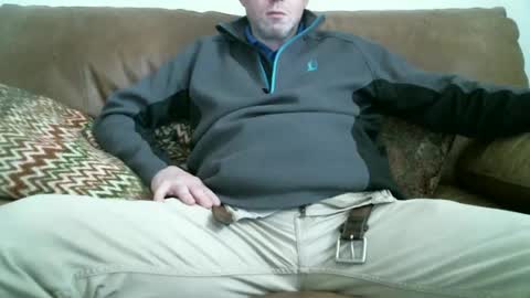 Snapshot of u_suck_i_lick_for_69_cumsohard chatting on November 16, 8:03 pm Mister F online show from November 16, 8:03 pm