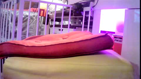 Snapshot of ucez2play chatting on December 6, 3:00 pm Daddy online show from December 6, 3:00 pm