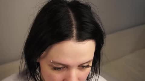 Lili online show from February 20, 5:55 am