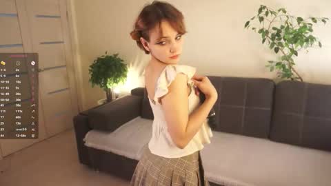 Lili online show from February 17, 5:30 pm