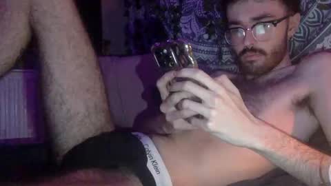 Snapshot of uhhstephen chatting on October 7, 11:57 pm uhhstephen online show from October 7, 11:57 pm