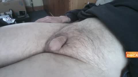 Hairy UK guy online show from January 12, 10:45 am