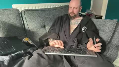 Snapshot of ukgooner87 chatting on April 12, 2:55 pm ukgooner87 online show from April 12, 2:55 pm