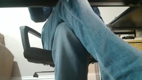 Snapshot of ukguynxtdr chatting on December 16, 12:16 pm ukguynxtdr online show from December 16, 12:16 pm