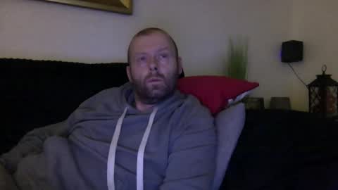 Snapshot of ukmatty3 chatting on December 23, 10:01 pm ukmatty3 online show from December 23, 10:01 pm