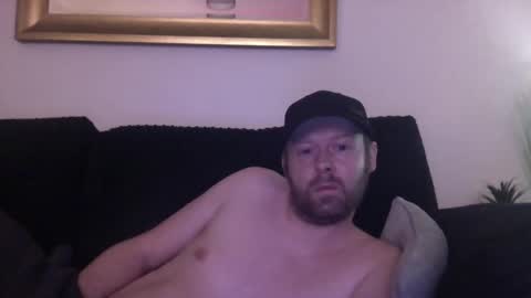 Snapshot of ukmatty3 chatting on February 7, 7:59 pm ukmatty3 online show from February 7, 7:59 pm