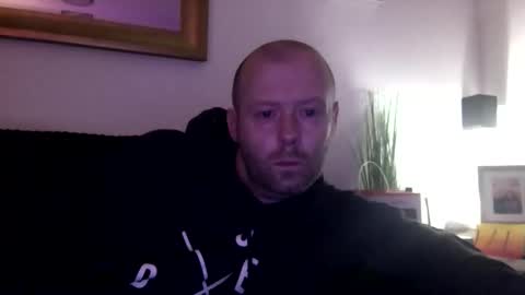 Snapshot of ukmatty3 chatting on September 28, 10:37 pm ukmatty3 online show from September 28, 10:37 pm