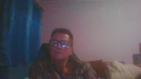 Snapshot of ulmeni4 chatting on October 22, 6:18 pm ulmeni4 online show from October 22, 6:18 pm