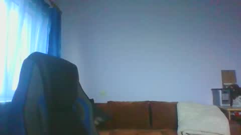 Snapshot of ulmeni4 chatting on November 10, 6:01 am ulmeni4 online show from November 10, 6:01 am