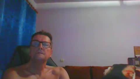 Snapshot of ulmeni4 chatting on November 23, 5:57 pm ulmeni4 online show from November 23, 5:57 pm