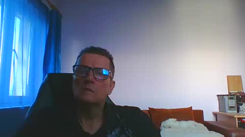 Snapshot of ulmeni4 chatting on December 16, 1:38 pm ulmeni4 online show from December 16, 1:38 pm