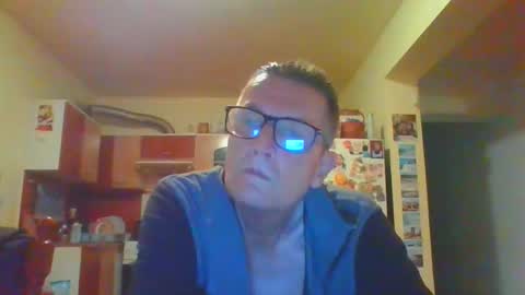 ulmeni4 online show from April 2, 7:00 pm