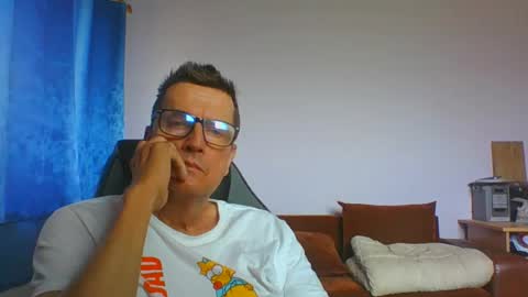 Snapshot of ulmeni7 chatting on July 16, 9:26 am ulmeni7 online show from July 16, 9:26 am