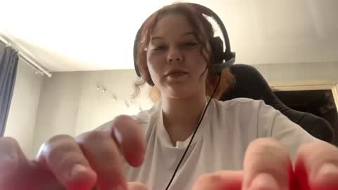 Redhead online show from May 15, 1:07 pm