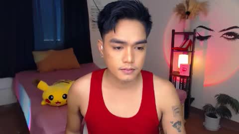 Snapshot of ultimatesexytrans chatting on February 25, 11:33 pm Alex online show from February 25, 11:33 pm