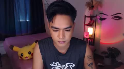 Snapshot of ultimatesexytrans chatting on February 28, 1:58 am Alex online show from February 28, 1:58 am