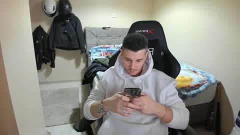 hi im mike tyson -  online show from February 18, 7:21 pm