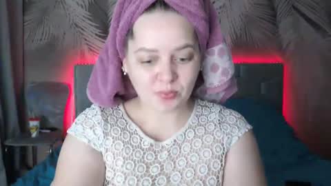 Snapshot of ulystar chatting on January 14, 6:45 am Ulyana online show from January 14, 6:45 am
