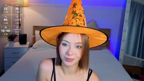 umpa_lummpa_ online show from November 3, 9:54 am