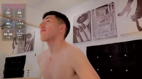 un_sluttyy online show from March 26, 11:05 am