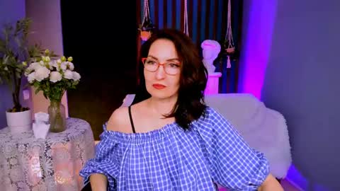 UnaTera online show from April 10, 6:29 am