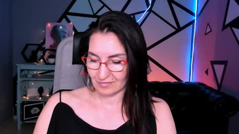 UnaTera online show from June 5, 6:52 am