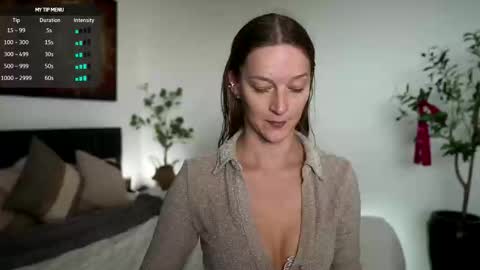 Snapshot of unbelievable__ chatting on February 17, 2:19 am Sasha online show from February 17, 2:19 am