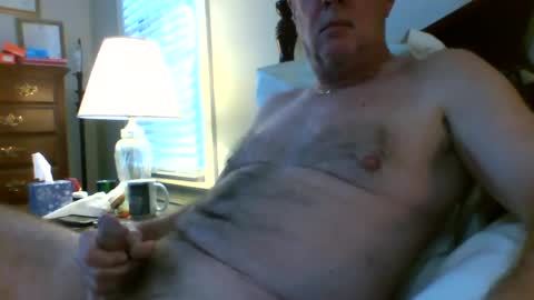 Snapshot of uncman4u2c chatting on February 8, 3:10 pm uncman4u2c online show from February 8, 3:10 pm