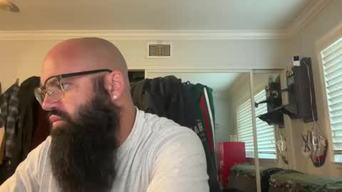 uncutbeard129840 online show from April 2, 2:26 pm