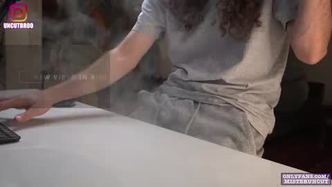 Snapshot of uncutgerman420 chatting on December 1, 11:10 pm Mister Uncut online show from December 1, 11:10 pm