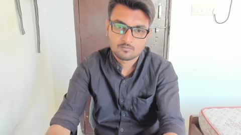 uncutraja online show from December 7, 11:07 am