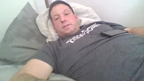 Snapshot of uncutstud18 chatting on November 29, 5:38 pm UncutStud online show from November 29, 5:38 pm