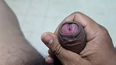 Snapshot of uncuttool3000 chatting on November 17, 9:09 pm uncuttool3000 online show from November 17, 9:09 pm